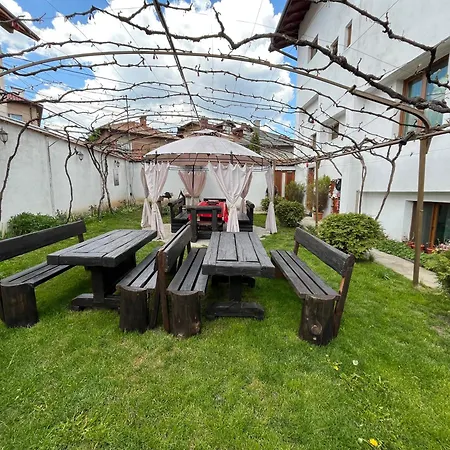 Guest house Bayrakova