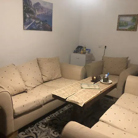 招待所 Bayrakova 多布里尼什特