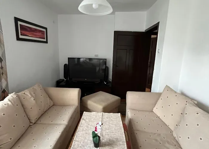 게스트하우스 Bayrakova *